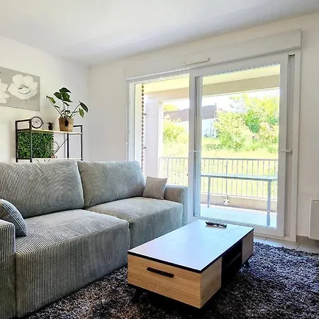 Le Tranquille Apartment *